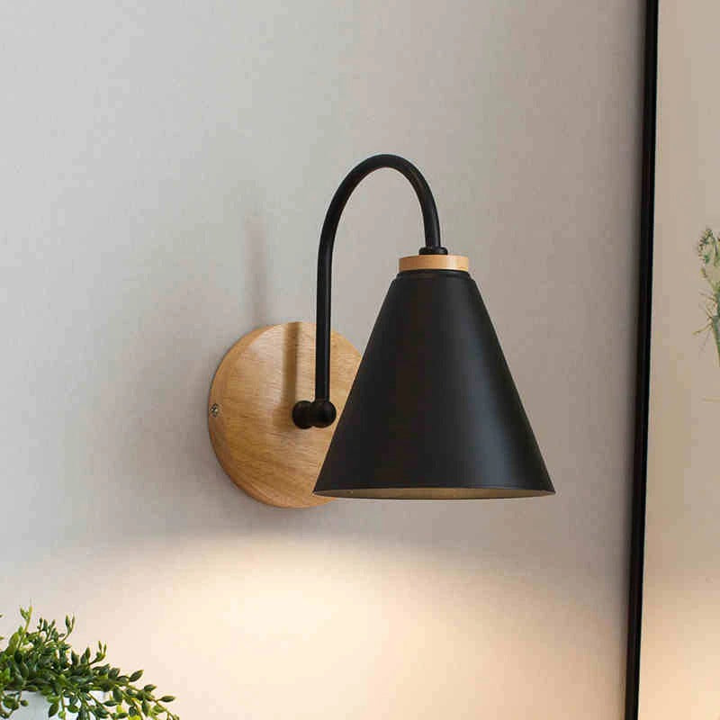 Applique murale scandinave au style vintage conique Mon Applique Noir