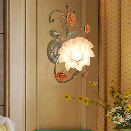 Applique murale en verre pour chambre à coucher avec fleur en céramique