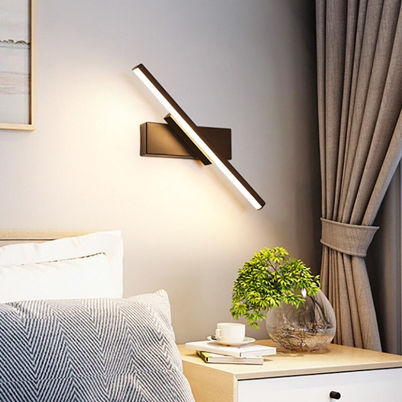 Applique murale tête de lit bandeau LED minimaliste orientable  Mon Applique Noire  